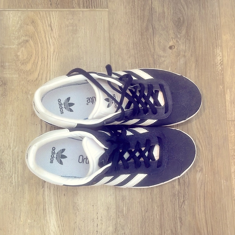 Never been worn! Amazing condition!